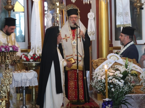 Μνημόσυνο φιλευσεβούς Σεριφίας τέλεσε σήμερα ο Σεβασμιώτατος κ. Δωρόθεος Β’