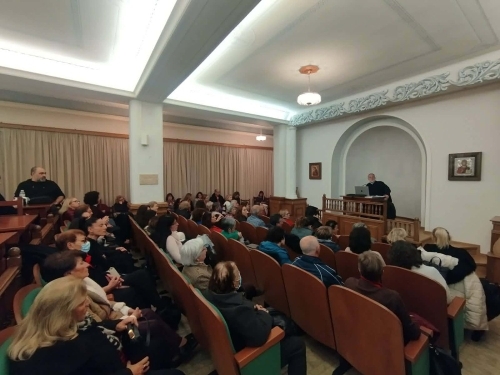 Συνάντηση γιά τον τρέχοντα μήνα τού Σχολείου Οικογένειας τής Ι. Μητροπόλεως μας