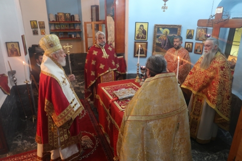 Αρχιερατικός Εσπερινός στον Ιερό Ναό της Ζωοδόχου Πηγής στο χωριό Επισκοπείο της Άνδρου 