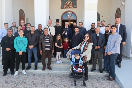 Αρχιερατική ιερουργία και χειροτονία Πρεσβυτέρου  στον Ιερό Ναό  Αγίου Νικολάου Γαυρίου Άνδρου