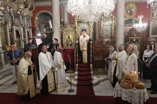 Η Εορτή της Παναγίας «Φανερωμένης» στην Ερμούπολη
